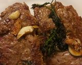 Foto langkah ke 3 dari resep Ribs Steak with Perpercorn Sauce.