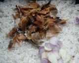 Foto langkah ke 2 dari resep Nasi Liwet Ikan Gabus Asin Dengan Magic Com.