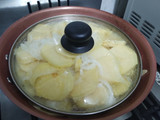 Tortilla de papa, rellena con cantimpalo y queso mantecoso