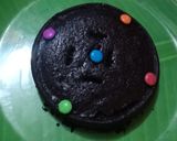 A picture of step 6 of Bourbon biscuits cake.