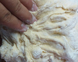 Foto del paso 3 de la receta: Rosquitas MUY RICAS y Fáciles de hacer (con harina leudante)