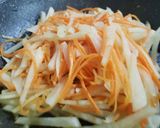 Hình bước làm 2 của món Bì cuốn chay