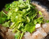 รูปขั้นตอนการทำที่ 3 ของ หนังหมูผัดขึ้นฉ่าย
