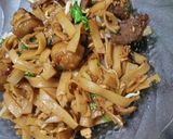 Foto langkah ke 8 dari resep Kwetiau Goreng Daging Sapi.