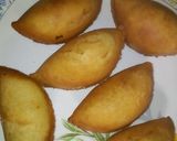 A picture of step 2 of Fried meat pie.