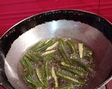 A picture of step 4 of Bhindi aloo.