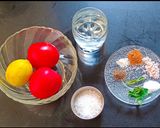 A picture of step 1 of Lemon tomato juice.