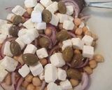 A picture of step 2 of Fluffy's quick spicy chickpea salad.