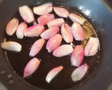 Foto del paso 3 de la receta: Vieiras con chalotas a la beurre blanc