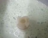 A picture of step 2 of Green Dahi phulkian.