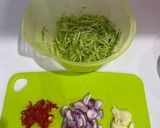 Foto langkah ke 2 dari resep Tumis Labu Siam.