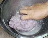 Foto langkah ke 2 dari resep Roti sobek ubi ungu.