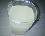 A picture of step 1 of Ginger and cucumber juice.