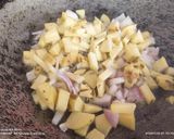 A picture of step 2 of Vegetable poha.