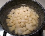 Foto del passaggio 3 della ricetta Cosce di pollo al forno con patate e salsa alla senape