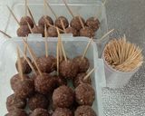 Foto langkah ke 4 dari resep Bola Bola Coklat.