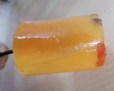 A picture of step 4 of Gummy Ice lolli.