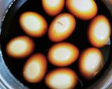 A picture of step 5 of Make-Ahead Seasoned Eggs for Chilled Ramen.