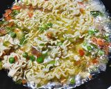 मैगी डबल मसाला देशी नूडल्स (maggi double masala desi noodles recipe in Hindi) रेसिपी चरण 2 फोटो