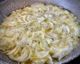 Foto del paso 2 de la receta: Gratén de patatas y cebolla