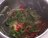 Foto del paso 2 de la receta: Pollo con verduras
