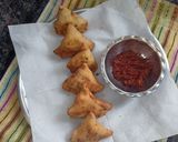 A picture of step 6 of Mini samosa.