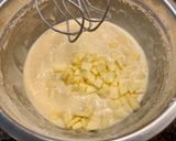 A picture of step 11 of Fluffy Cake with Apple, Yogurt, and Vanilla.