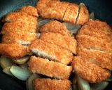 A picture of step 2 of Easy Katsudon with Noodle Sauce (Serves 4).