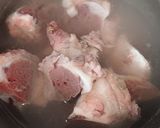 A picture of step 2 of Clam Rice Porridge (Cháo hến).