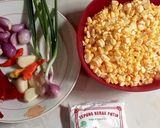 Foto langkah ke 1 dari resep Bakwan jagung resep mertua khas Surabaya.