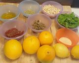 Foto del passaggio 1 della ricetta Pesto agli agrumi siciliano
