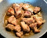 A picture of step 1 of Pork Sauté with Wine and Peppers.