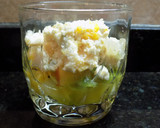 Foto del paso 4 de la receta: Copa de ensalada de frutas con ricota dulce