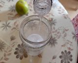 A picture of step 1 of Citrus Kewda Detox Water.
