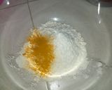 A picture of step 1 of Bhajia with tumeric spice.