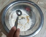 A picture of step 1 of Garlic Paratha with Chutney.