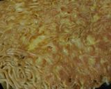Foto langkah ke 5 dari resep Omelet mi.