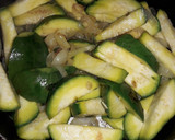 Foto del paso 2 de la receta: Tortilla de coliflor y zapallitos