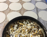 Foto del paso 4 de la receta: Empanadas de carne con berenjenas y zapallitos asados