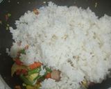 Foto langkah ke 4 dari resep Nasi goreng Hongkong.