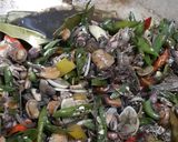 Foto langkah ke 4 dari resep Cumi Asin Lombok Ijo.