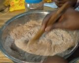 A picture of step 4 of 3 flavors Cake (CHOCOLATE, VANILLA, RED VELVET CAKES).