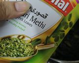 A picture of step 2 of Aloo Palak.