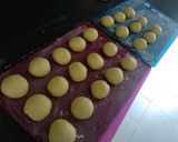 Foto langkah ke 3 dari resep Melon Pan.