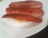 A picture of step 5 of Breakfast Burger.
