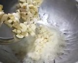 A picture of step 2 of Banana Sheera.