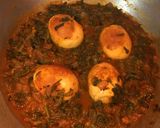 A picture of step 7 of Egg Palak Curry.