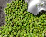 चटपटीत मटार उसळ (matar usal recipe in marathi) रेसिपी स्टेप 2 फोटो