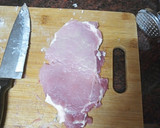Foto del paso 1 de la receta: Chuletas de cerdo rellenas de gorgonzola con papas fritas