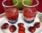 A picture of step 3 of Strawberry Tender Coconut Spritzer.